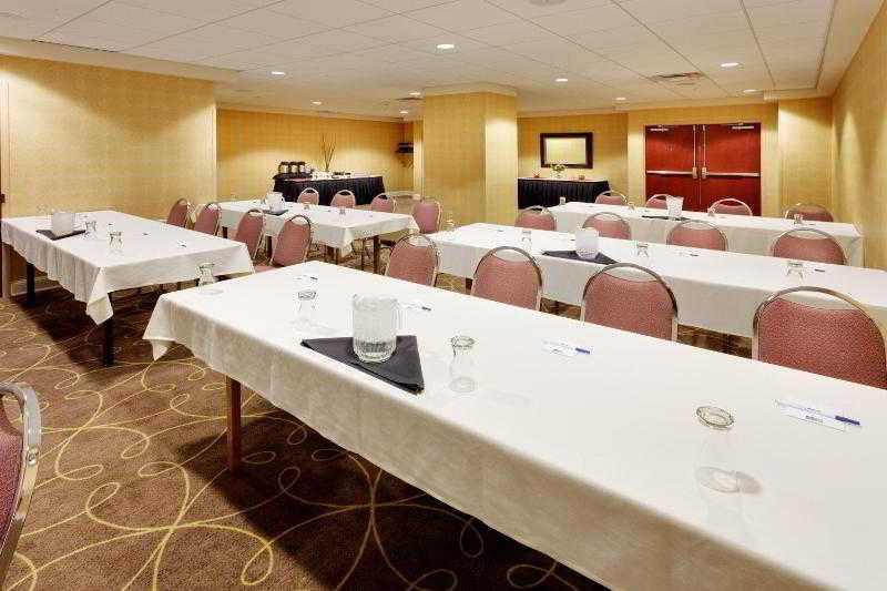 Country & By Radisson, Downtown New York Hotel 2*
