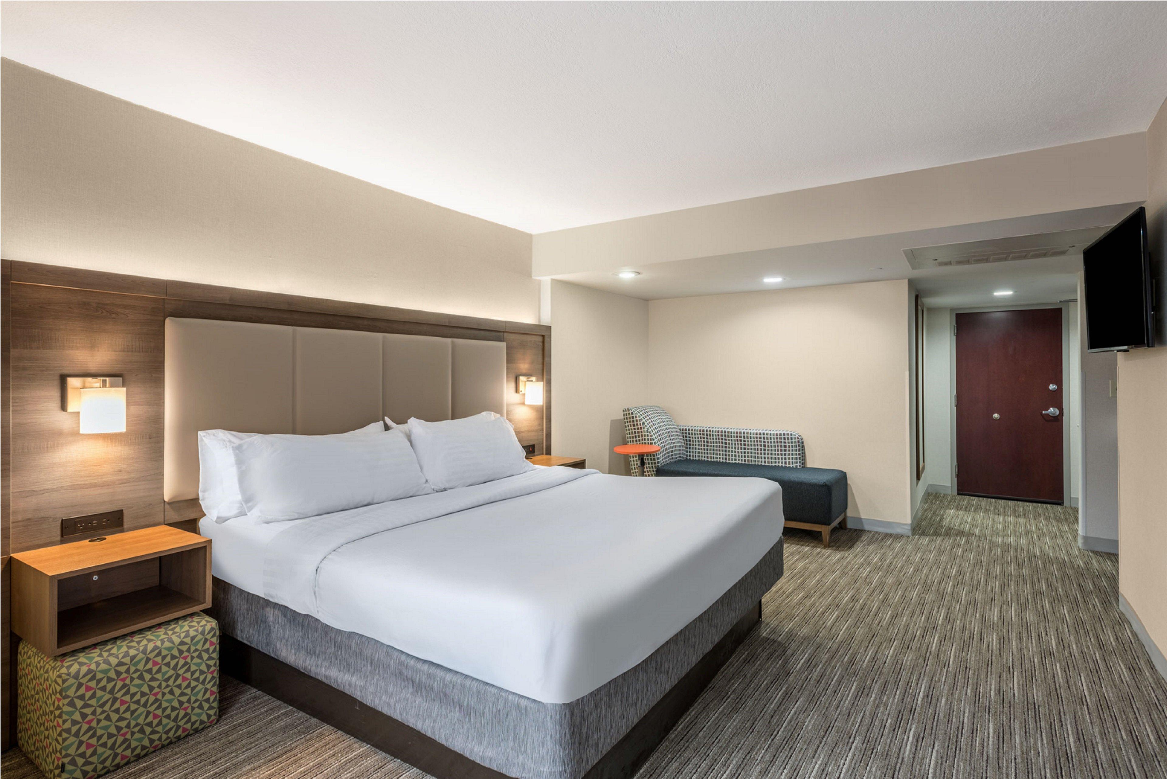 Country & By Radisson, Downtown New York Albany