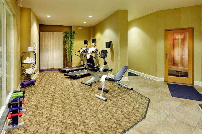 Hotel Country & By Radisson, Downtown New York Albany